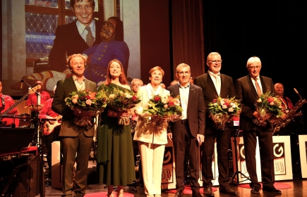 Van links naar rechts : Lukas Vanden Eynde, Hannelore, Connie Neefs, Leo Vivijs, François Van den Broeck, Gery Liekens